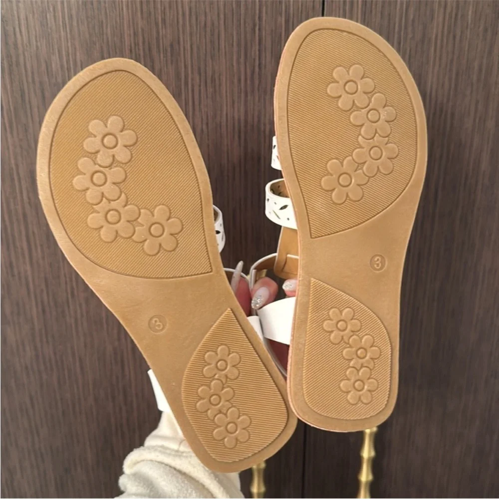 Rachel White Butterfly and Laser Cut Design Sandals NEW